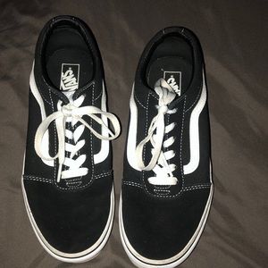 Black vans classics